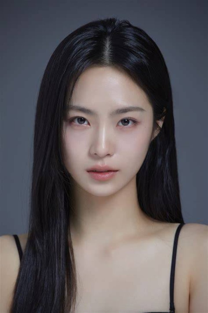 Cha ChungHwa AsianWiki