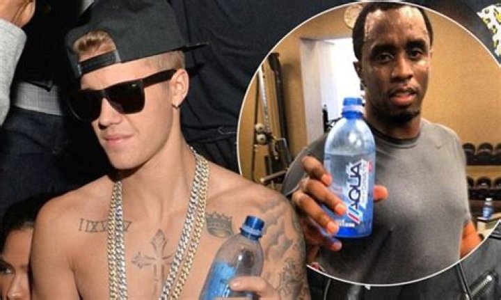Completely drunk Justin Bieber leaves the stage after doing this