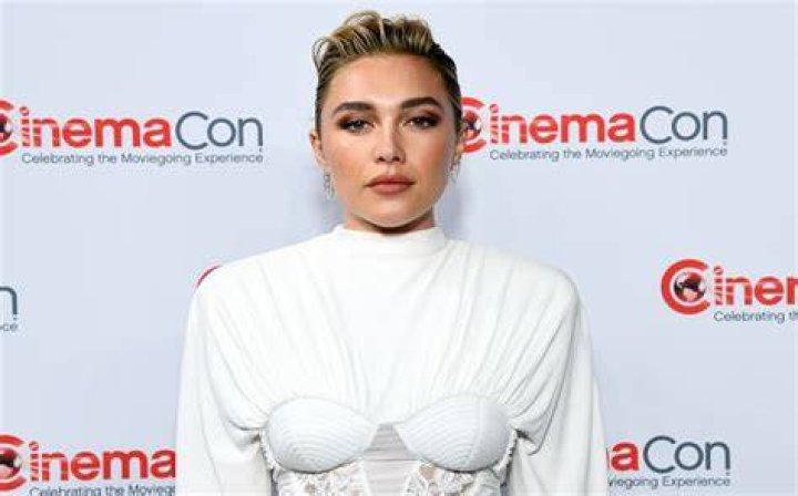 Florence Pugh admits 'it&rsquo;s very easy to look the way Hollywood wants