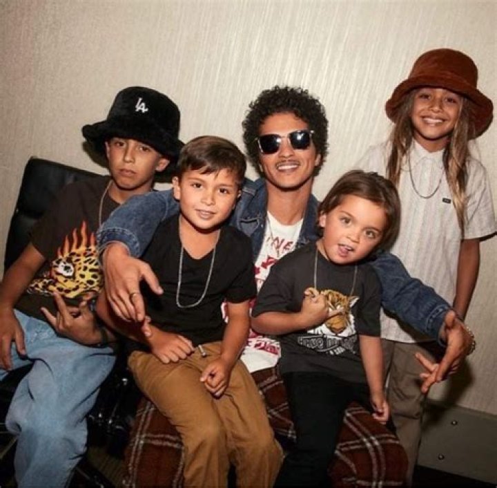 &iquest;Cu&aacute;ntos hijos tiene Bruno Mars? Celebrity.fm Estrellas oficiales