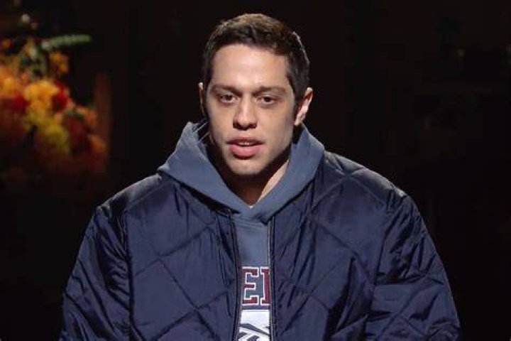 Unveiling The Truth: Pete Davidson's Height Unmasked