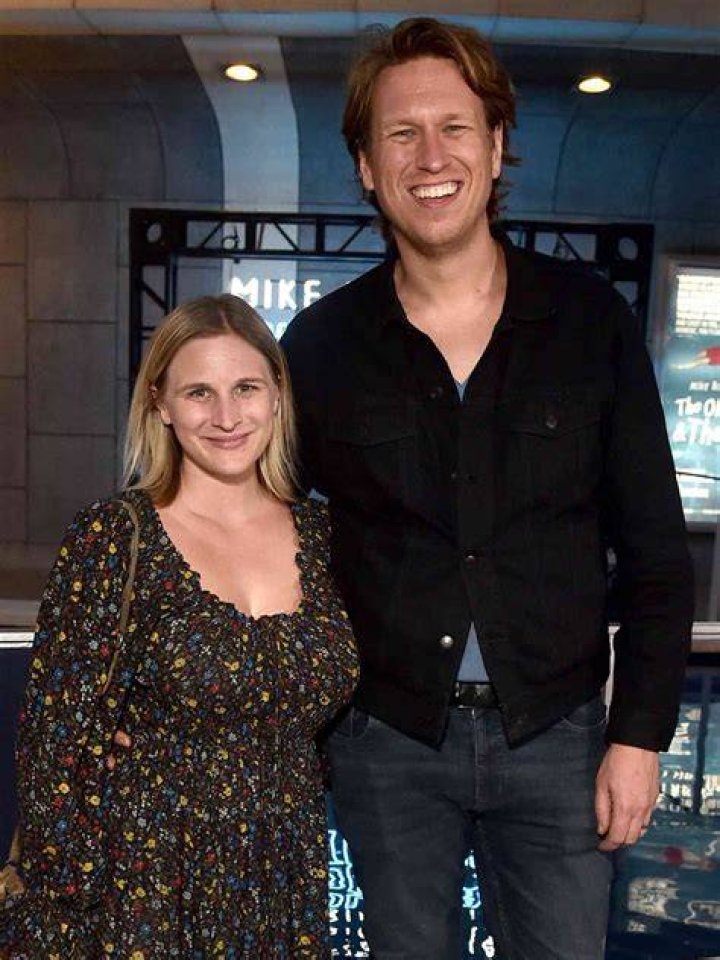 Valerie Chaney (Pete Holmes&rsquo;s Wife) Wiki, Age, Height, Children