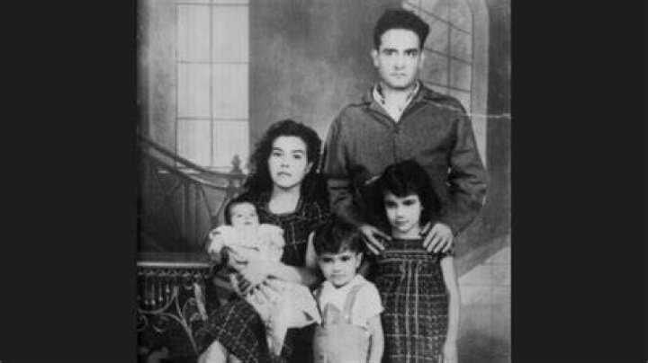 Vicente Fern&aacute;ndez&rsquo;s Parents and Siblings Meet His Dad, Mom and Sisters