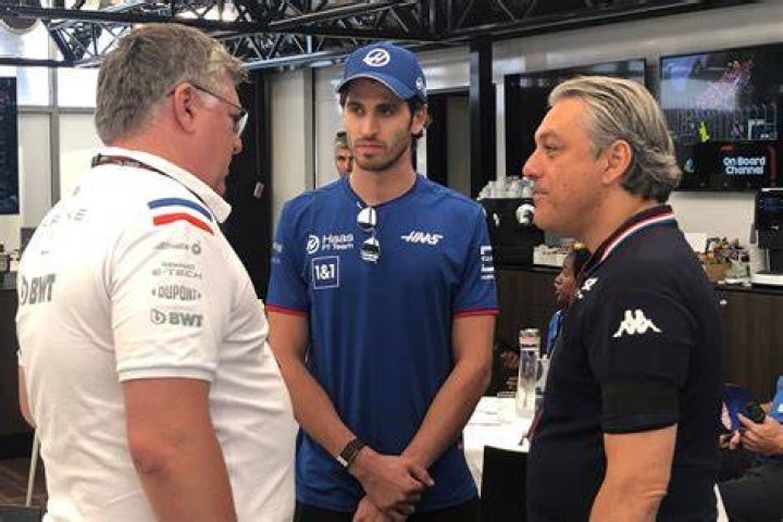 Webber responde a Alpine "Sab&iacute;&shy;an de las negociaciones de Piastri con
